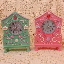 Swimmer Retro Flower Clock Set