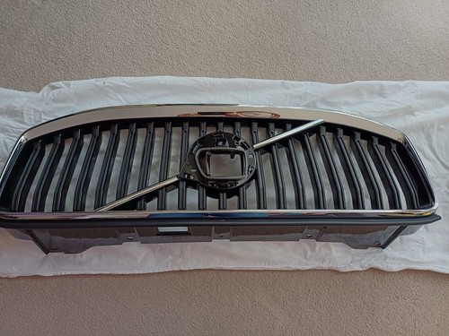 New genuine volvo - xc60, front