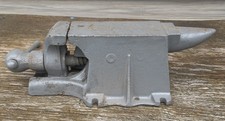 ANTIQUE BENCH ANVIL VISE ~