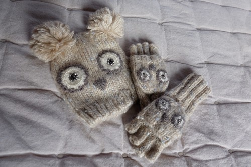 Cute woolly owl hat and - , gloves