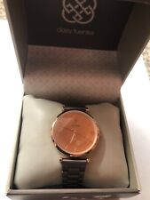 Daisy Fuentes DF145RGGY Ladies Gold Tone Quartz Watch, In Box, New Battery
