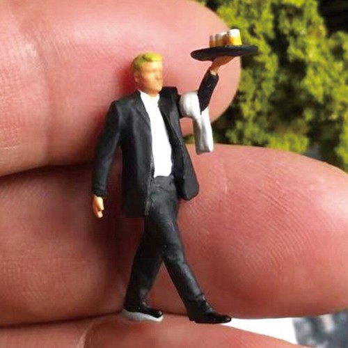 Painted figure model - 1:64,