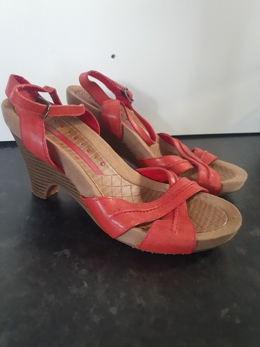 Ladies size red leather hush - red,
