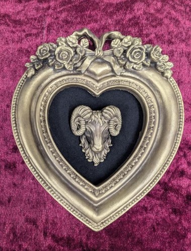 Heart frame wall hanging ram - wall,