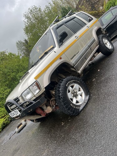 Isuzu trooper spares - isuzu,