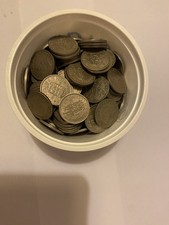 100x old 1 shilling coins, ideal old fruit machines & Bandits