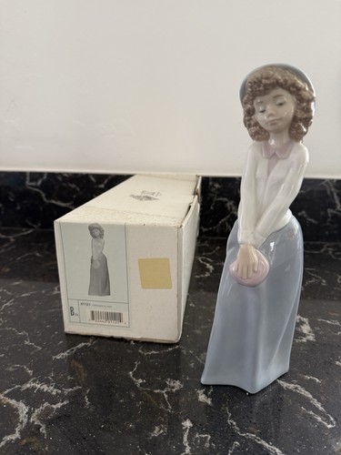 Nao girl esperanto - girl,