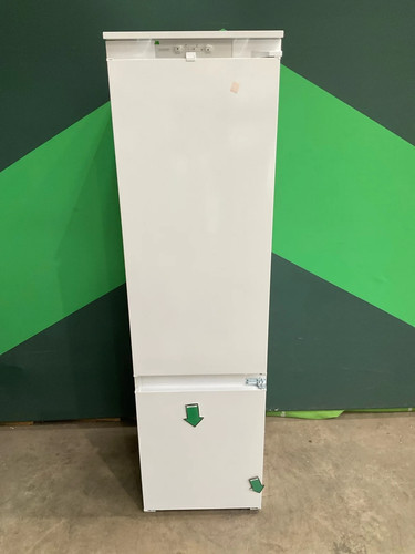 Hotpoint integrated fridge - hotpoint,