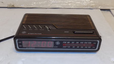 Vintage GE Radio 7-4612A AM/FM Digital Alarm Clock Radio Woodgrain