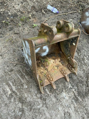 Mini digger excavator digging - mini,