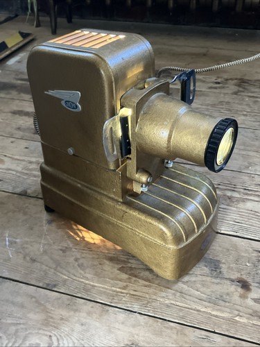 Vintage gnome slide projector - vintage,
