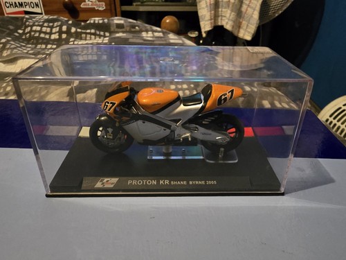 Scale model motorcycle - 24,