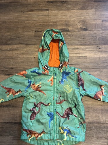 Next infant dinosaur - next,