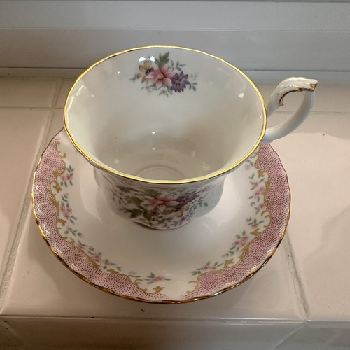 Royal albert serenity bone - royal,