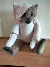 PORTOBELLO BEAR BY AMY 1/1 GOODRICH....16 INCHES..TINGLING SOUND WHEN MOVED.