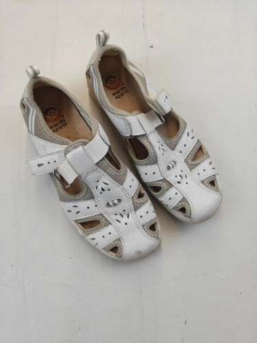 Earth spirit white - spirit, leather