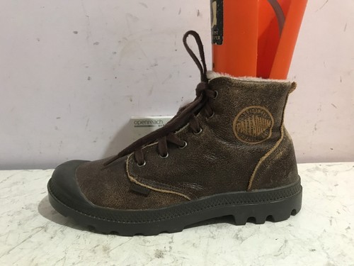 Palladium genuine leather