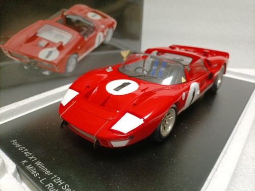 Spark ford gt40 - 1:18,