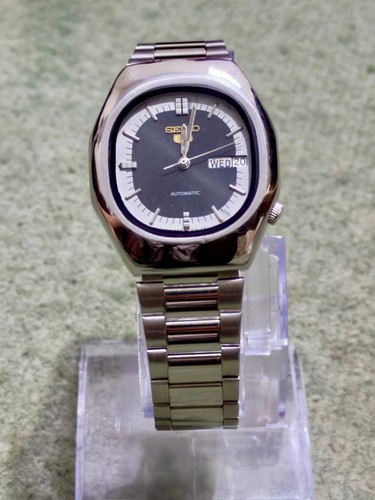Vintage seiko watch - seiko,