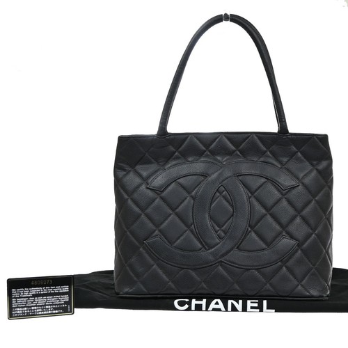 Chanel matelasse medallion - matelasse,