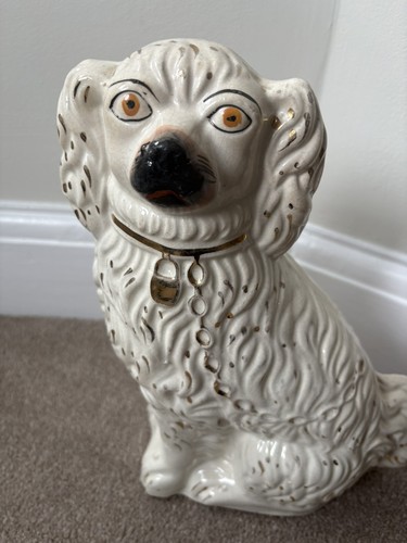 Staffordshire mantle dog - mantle, gold