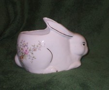 VINTAGE Bunny flower pot