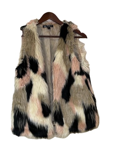 Say what faux fur vest - say,