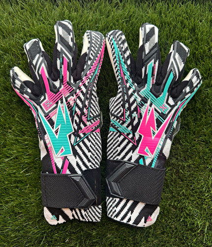 Kaliaaer goalkeeper gloves