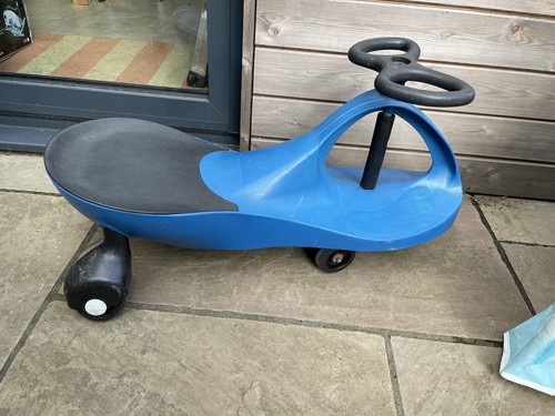 Swing wiggle car - ride, twist