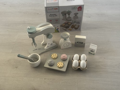 Aldi little town - aldi, baking