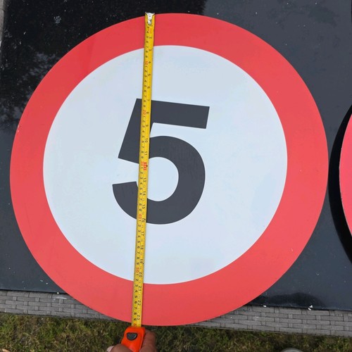 Mph speed limit road - mph,