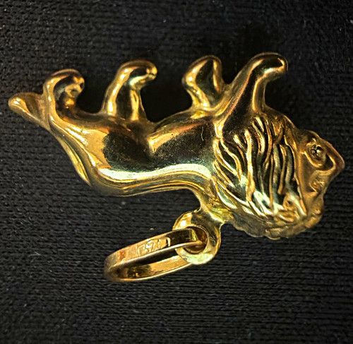 9ct yellow gold lion - gold, charm