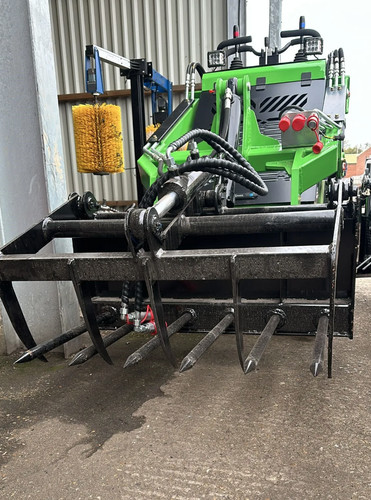 Manure grab plant attachment - manure,