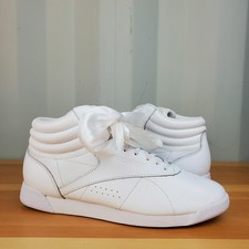 *RARE* UK 7.5 - Reebok