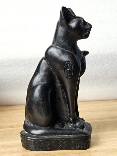 Egyptian cat goddess bastet - egyptian,