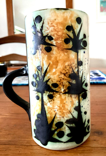 Pretty celtic pottery - -,