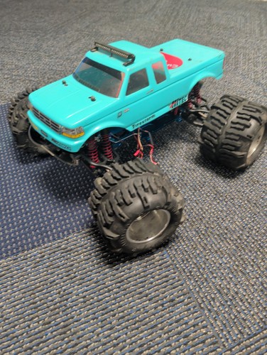 Traxxas emaxx custom - traxxas, of