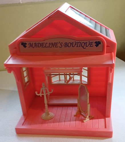 Sylvanian families madeline - sylvanian,