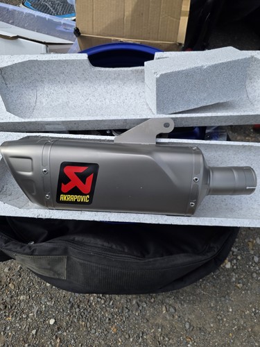 Yamaha akrapovic end can - r1,
