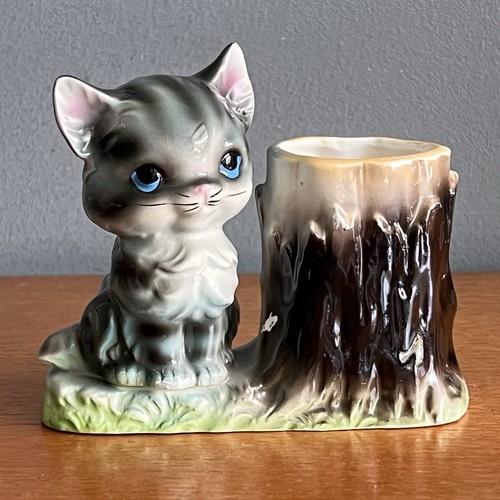Vintage kitsch pottery cat - kitsch,