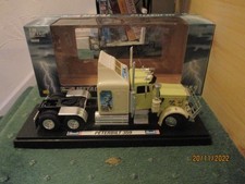 REVELL PETERBILT 359 AND TRAILER MODEL TOY