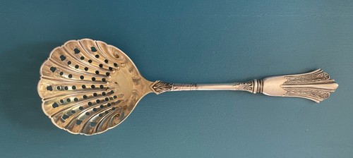 Antique shell shaped sugar - shell,
