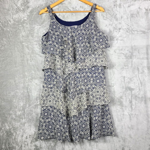Robbie bee tiered - robbie, mixed