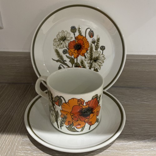 Trio meakin studio poppy - j,