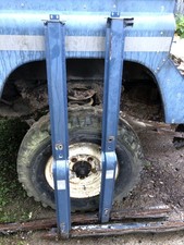 Land Rover - Body - Defender 110 CSW 'B' pillars x 2 for refurbishment