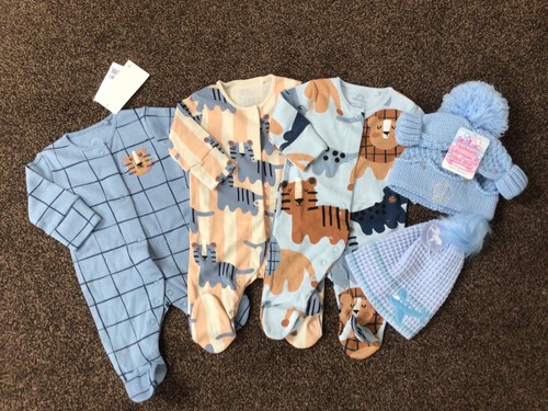 Bundle premature tiny baby - of,