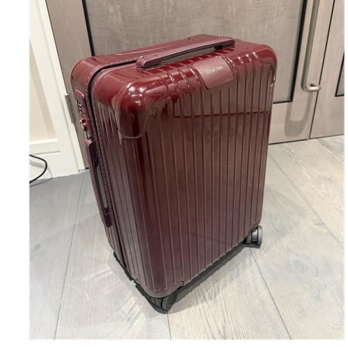 Rimowa berry essential cabin - rimowa,