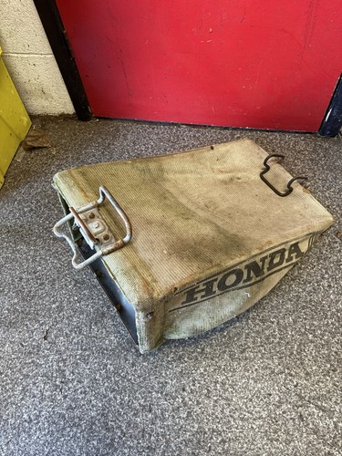 Honda petrol lawnmower - hr,