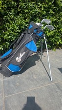 JUNIOR/KIDS MATCHING CONFIDENCE GOLF SET & STAND GOLF BAG, 5-8 Yrs. see photos 