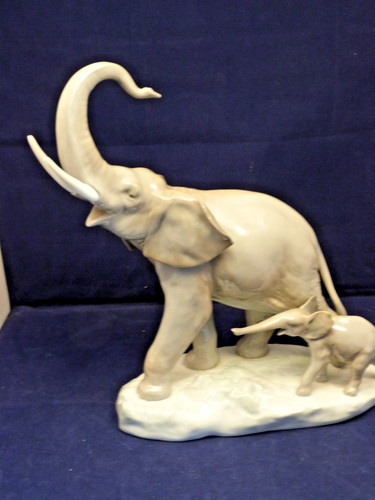 Lladro porcelain figurine - porcelain,